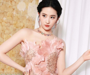 Ảnh cam thường vạch trần Lưu Diệc Phi sống ảo quá đà