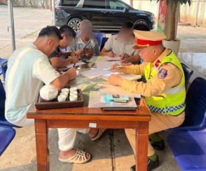 Danh tính 4 lái xe Porsche lấn làn, vượt ẩu trên cao tốc