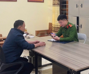 Dùng 'miếng pho mát' 800.000 USD để nhử 20 triệu đồng
