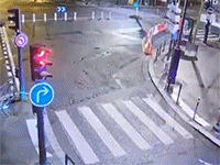 10 cảnh sát bị thương khi tham gia truy đuổi 'quái xế' ở thủ đô Paris