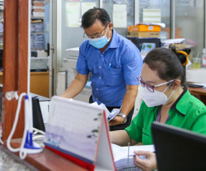 Sở Nội vụ TP HCM đề xuất khẩn: Bỏ chính sách hỗ trợ thêm cho cán bộ, công chức nghỉ việc