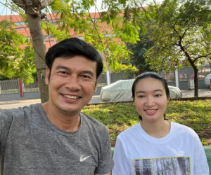 Diễn viên Tiết Cương vỡ òa đón tin vui với vợ trẻ kém 26 tuổi