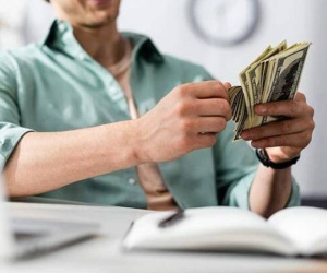Top 3 con giáp vận may đạt đỉnh, tiền bạc ào ào đổ về túi vào giữa tuần (2-4/4)