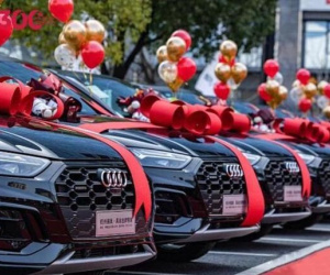 Công ty mua 50 chiếc xe Audi làm phần thưởng cho nhân viên, nhưng tất cả đồng loạt nổi giận sau khi nhận chìa khóa: Ai thích thì đi mà lái!