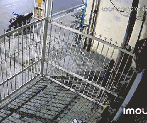 Xác minh clip bé trai bị đánh tới tấp vì bán không hết bánh