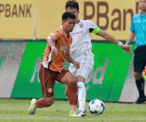 HAGL đè bẹp đối thủ theo kịch bản khó tin, song HLV Kim Sang-sik lại phải đón 'tin dữ'