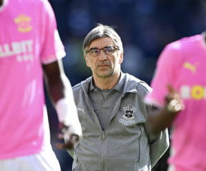 Xác định đội đầu tiên rớt hạng ở Premier League