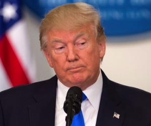Nữ họa sĩ trách ông Trump hủy hoại sự nghiệp