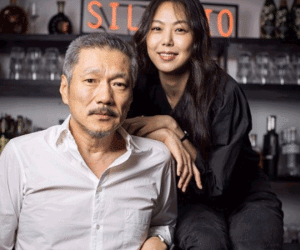HOT: 'Tiểu tam bị ghét nhất showbiz' hạ sinh con ngoài giá thú cho đạo diễn U70