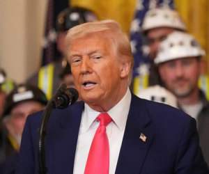Ông Trump nói Mỹ thu 2 tỷ USD/ngày nhờ thuế, sẵn sàng đàm phán với từng nước