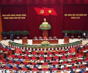 Trung ương thảo luận phương hướng công tác nhân sự Đại hội XIV của Đảng
