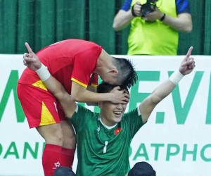 Thủ môn lập siêu phẩm, tuyển Việt Nam tạo 'địa chấn' khi thắng đậm đội top 7 thế giới