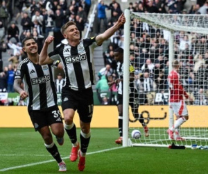 Newcastle làm điều chưa từng có trước MU