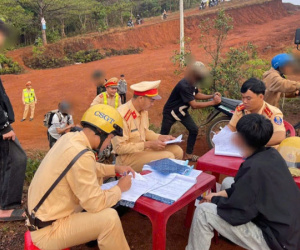 Tụ tập săn mây, 78 xe máy lần lượt được dắt vào chốt