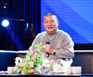 Ông chủ Tôn Hoa Sen là ai mà 'ở ẩn trên núi' vẫn lãnh đạo tập đoàn nghìn tỷ?