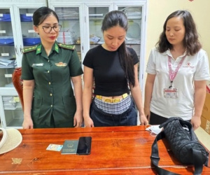 Người phụ nữ quấn 4 kg vàng ở bụng, không khai báo khi qua cửa khẩu quốc tế