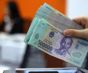 Thực hư lương nhân viên bảo hiểm mỗi tháng trăm triệu, mua được 1 lượng vàng