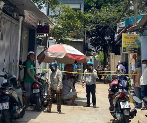 1 người tử vong khi dỡ nhà ở TPHCM, cảnh sát phong tỏa hiện trường