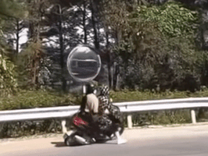Clip 2 cô gái đổ đèo ở Tam Đảo đâm thẳng vào hộ lan
