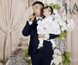 Người đàn ông bế con gái đến hát trong đám cưới của người yêu cũ: Nhiều câu chuyện 'có thật' được hé lộ