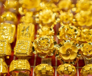 Giá vàng lập đỉnh, chuyên gia cảnh báo nguy cơ 'trắng tay' trong 5 năm tới