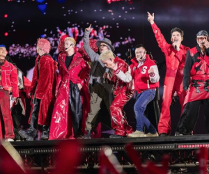 Kiếp nạn săn vé concert Chông Gai không hồi kết: Mua 1 đằng nhận 1 nẻo, mở bán chậm khiến fan ấm ức