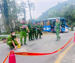 Tạm giữ Nguyễn Văn Tư - tài xế liên quan vụ lật xe khách nghiêm trọng khiến 4 người chết trên đèo Tam Đảo