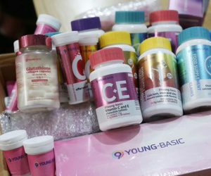 Clip: Công an kiểm tra đột xuất một công ty, thu giữ 25 tấn vitamin, collagen, trị giá hàng chục tỷ đồng