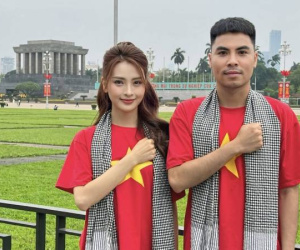 MC Huyền Trang Mù Tạt tung ảnh yêu nước với bạn trai cầu thủ nổi tiếng chặn đứng tin đồn rạn nứt tình cảm