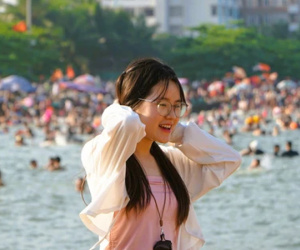 Hình ảnh bất ngờ biển Sầm Sơn ngày đầu kỳ nghỉ lễ 30-4 và 1-5