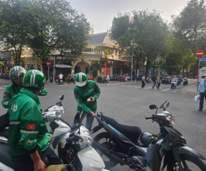 Ngoài hàng quán, bãi giữ xe, một dịch vụ bất ngờ 'hốt bạc' trong ngày diễu binh, diễu hành