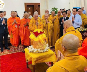 Xá lợi Đức Phật từ Ấn Độ đã được cung rước đến Việt Nam