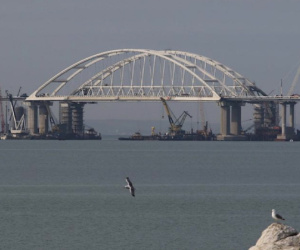 Crimea bị tấn công dữ dội, sân bay Nga rung chuyển