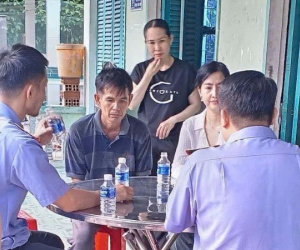 Cục điều tra VKSND tối cao đến tận nhà làm việc với mẹ nữ sinh ở Vĩnh Long