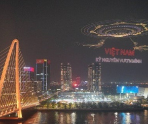 Quán cà phê kêu gọi người dân trả drone ra thông báo khẩn