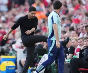HLV Arteta 'muốn phát điên' vì học trò ở trận gặp Liverpool
