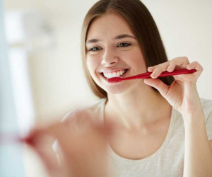 Đánh răng trước hay sau bữa sáng: Cuộc tranh cãi dai dẳng đã có câu trả lời thuyết phục từ chuyên gia