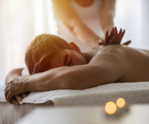 Phó giáo sư Đại học bị bắt vì điều hành cơ sở kinh doanh tình dục