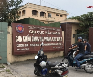 Truy tố cựu Chi Cục trưởng Hải quan II và hàng loạt cán bộ vì nhận hối lộ, tiếp tay buôn lậu hơn 1.800 tỷ đồng