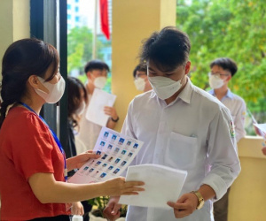 Mất tiền oan mùa tốt nghiệp khi tìm mua 'đề thi thật'