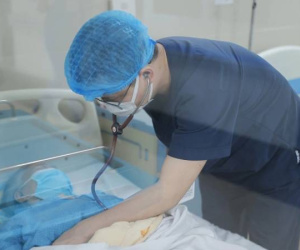 Hà Nội ghi nhận số ca bệnh Covid-19 tăng, phải nhập viện điều trị