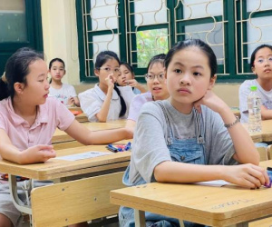 1 chọi 18 giành 'vé' vào lớp 6 trường 'hot' Hà Nội