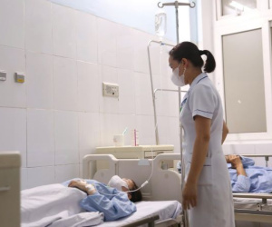 Nữ điều dưỡng bị người đàn ông tát vào mặt ở bệnh viện: 'Tôi cảm thấy hoảng loạn... Mong cơ quan chức năng xử lý thích đáng'
