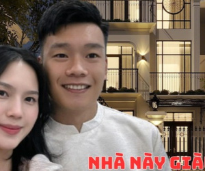 Choáng trước khung cảnh bên trong biệt thự lộng lẫy nhà Thành Chung, đến Văn Hậu, Duy Mạnh còn phải khen 'đỉnh quá, giàu quá'