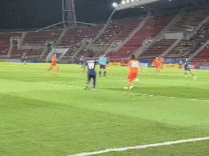 Thái Lan lại gây tranh cãi với bàn thắng thiếu fair-play