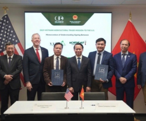 Việt Nam ký thỏa thuận mua gần 3 tỉ USD nông sản của Mỹ