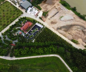 Khu biệt phủ cả ngàn m2 mà Tuấn 'thần đèn' thường hiện diện làm bãi tập kết cát?