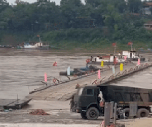 Xuất hiện thông tin cầu phao Phong Châu bị lũ cuốn, Đại tá quân đội lên tiếng