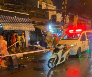 TP HCM: Sau tiếng tri hô 'cướp', hai người tử vong khi lao xe vào nhà dân lúc giữa đêm