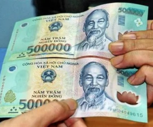 Cách nhận biết tiền giả polymer mệnh giá 500.000 đồng